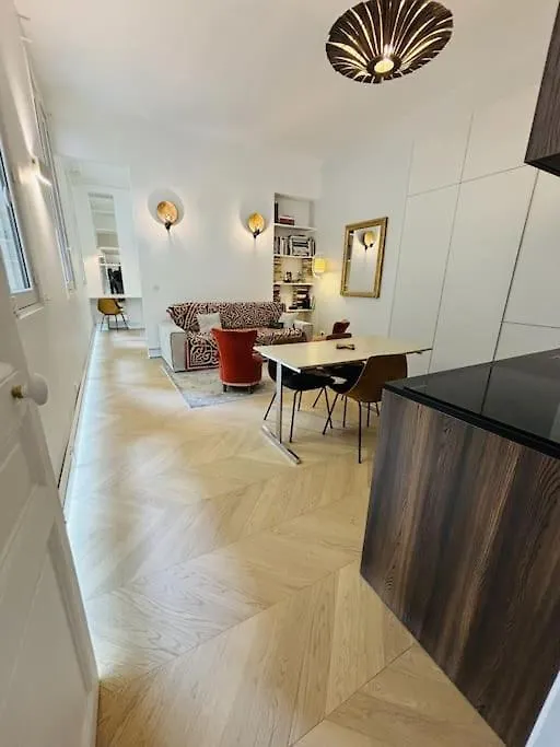 Modern Apt Canal St Martin Paris