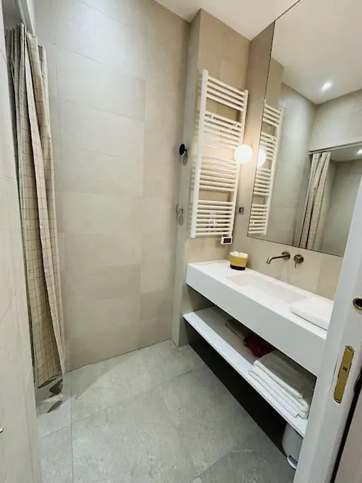Apartment Modern Apt Canal St Martin Paris